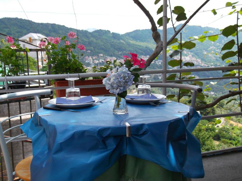 Albergo Caprile Uscio Exterior photo